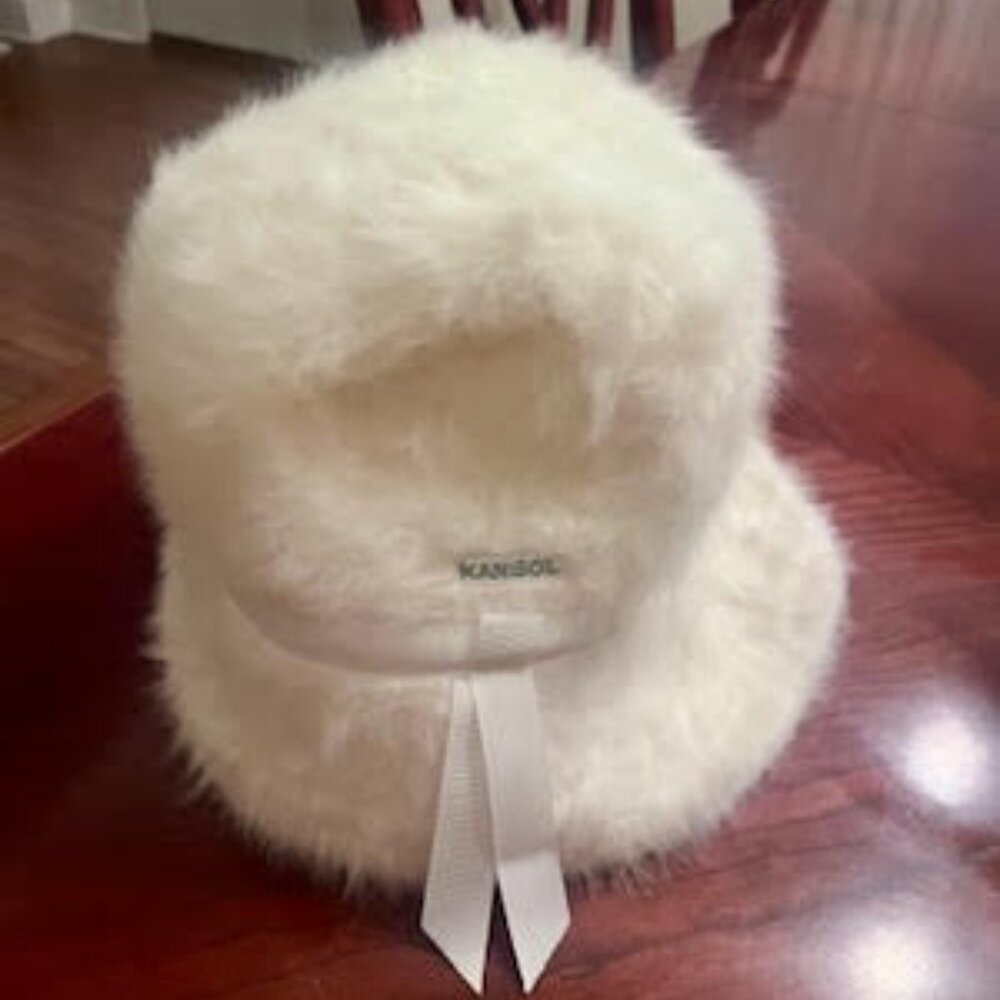 KANGOL - Furgora Bucket - Kangol Angora Bucket Cap - New without tags SIZE L